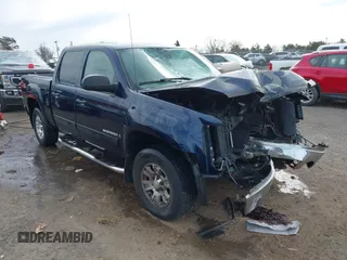 2008 GMC Sierra 1500 Work Truck z VIN 2GTEK13M981128659, wystawiony jako IAAI lot #41581536 z przebiegiem 241 671 mil mil oraz . Historia ofert i sprzedaży dostępna na DreamBid. Obrazek 1.