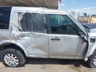 2005 Land Rover LR3 SE with VIN SALAD25435A337210, listed as a IAAI auction lot 41871267 with Not Provided miles and . Bid and sale history available at DreamBid. Image 12.