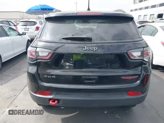 2022 Jeep Compass Trailhawk с VIN 3C4NJDDB1NT227990, выставлен на аукционе IAAI как лот 42574077 с пробегом Не указан миль и . История ставок и продаж доступна на DreamBid. Изображение 17.