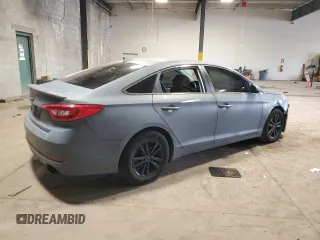 2017 Hyundai Sonata 2.4L z VIN 5NPE24AF4HH492833, wystawiony jako Copart lot #54336935 z przebiegiem 123 151 mil mil oraz Szkoda całkowita • Salvage title. Historia ofert i sprzedaży dostępna na DreamBid. Obrazek 3.