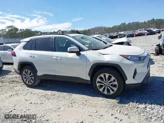 2021 Toyota RAV4 XLE Premium with VIN 2T3C1RFV0MW127432, listed as a IAAI auction lot 41646469 with 28,594 mi miles. Bid and sale history available at carsss.com. Image 13.