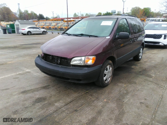 2000 Toyota Sienna LE with VIN 4T3ZF13C8YU209477, listed as a IAAI auction lot 41952970 with 293,084 mi miles. Bid and sale history available at carsss.com. Image 18.