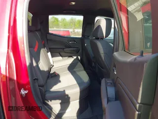 2024 Chevrolet Colorado 4WD Z71 z VIN 1GCPTDEK8R1119445, wystawiony jako IAAI lot #42059364 z przebiegiem 9247 mil mil oraz . Historia ofert i sprzedaży dostępna na DreamBid. Obrazek 8.