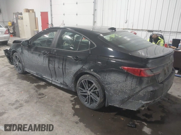 2025 Toyota Camry LE z VIN 4T1DBADK3SU509830, wystawiony jako IAAI lot #41642069 z przebiegiem 4 743 mil mil oraz . Historia ofert i sprzedaży dostępna na DreamBid. Obrazek 3.