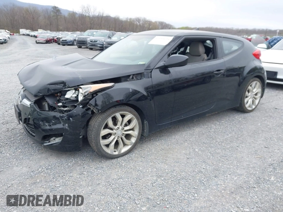 2012 Hyundai Veloster w/Gray Int z VIN KMHTC6AD6CU054422, wystawiony jako IAAI lot #41930634 z przebiegiem 144 681 mil mil oraz . Historia ofert i sprzedaży dostępna na DreamBid. Obrazek 18.