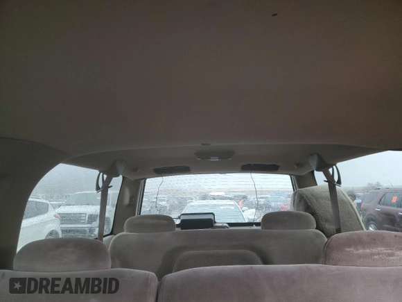 1998 Chevrolet Suburban with VIN 1GNGK26J4WJ325958, listed as a Copart auction lot 43348505 with 154,638 mi miles and Salvage Title. Bid and sale history available at carsss.com. Image 10.