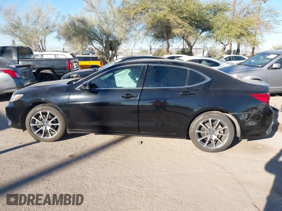2018 Acura TLX with VIN 19UUB2F35JA005796, listed as a IAAI auction lot 40994752 with Not provided miles and . Bid and sale history available at DreamBid. Image 13.