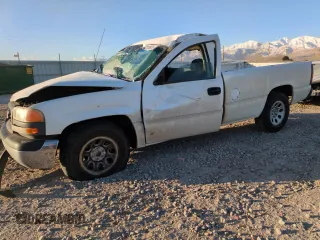 2000 GMC Sierra 1500 SL with VIN 1GTEC14W9YE124624, listed as a Copart auction lot 42203935 with 172,210 mi miles and Salvage Title. Bid and sale history available at DreamBid. Image 1.
