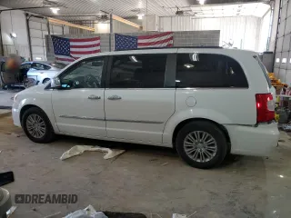 2016 Chrysler Town & Country Touring L Anniversary Edition with VIN 2C4RC1CG3GR284592, listed as a Copart auction lot 62499194 with 98,428 mi miles and Salvage Title. Bid and sale history available at DreamBid. Image 2.
