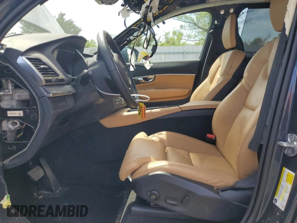 2025 Volvo XC90 with VIN YV4H60PF3S1335792, listed as a Copart auction lot 54220905 with 2,658 mi miles and Salvage Title. Bid and sale history available at DreamBid. Image 7.
