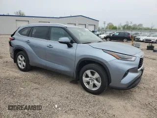 2021 Toyota Highlander L z VIN 5TDBZRBH0MS138565, wystawiony jako Copart lot #56910965 z przebiegiem 48 074 mil mil oraz Szkoda całkowita • Salvage title. Historia ofert i sprzedaży dostępna na DreamBid. Obrazek 4.