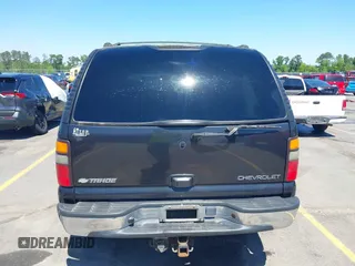 2005 Chevrolet Tahoe Z71 z VIN 1GNEC13T85R175308, wystawiony jako IAAI lot #42020807 z przebiegiem 321 355 mil mil oraz . Historia ofert i sprzedaży dostępna na DreamBid. Obrazek 16.