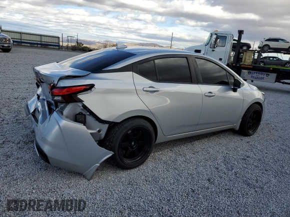 2021 Nissan Versa SV z VIN 3N1CN8EV3ML921934, wystawiony jako Copart lot #81993844 z przebiegiem 31 207 mil mil oraz Szkoda całkowita • Salvage title. Historia ofert i sprzedaży dostępna na DreamBid. Obrazek 3.