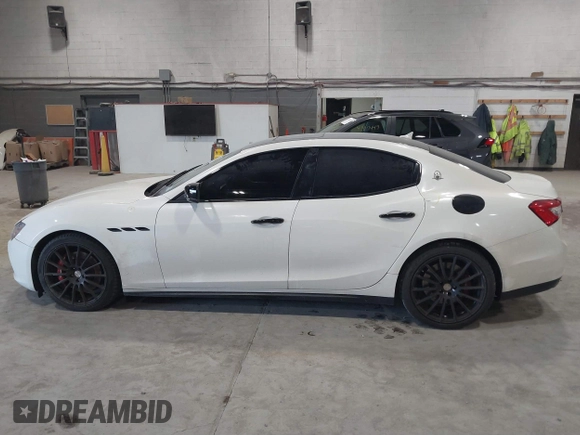 2016 Maserati Ghibli S Q4 с VIN ZAM57RTA6G1173547, выставлен на аукционе IAAI как лот 41823427 с пробегом 70 506 миль миль и . История ставок и продаж доступна на DreamBid. Изображение 14.