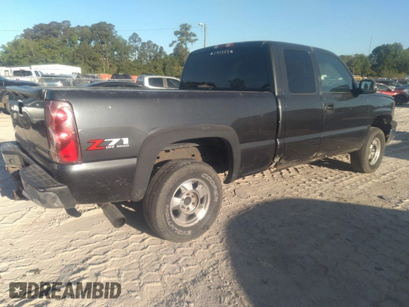 2003 Chevrolet Silverado 1500 LT with VIN 2GCEK19T631184548, listed as a IAAI auction lot 41942827 with 286,843 mi miles. Bid and sale history available at carsss.com. Image 4.