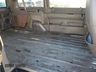 1998 GMC Safari with VIN 1GKDM19W4WB538303, listed as a Copart auction lot 76885334 with 319,225 mi miles and Salvage Title. Bid and sale history available at carsss.com. Image 11.