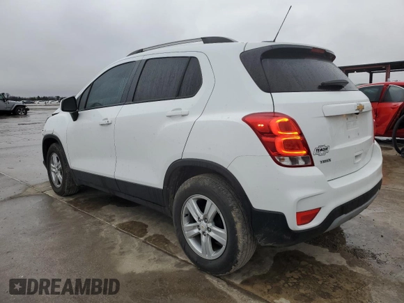2021 Chevrolet Trax LT with VIN KL7CJLSB8MB343558, listed as a Copart auction lot 44611825 with 39,896 mi miles and Salvage Title. Bid and sale history available at DreamBid. Image 2.