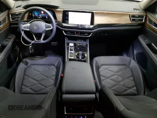 2025 Volkswagen Atlas SE z VIN 1V2HR2CA8SC502389, wystawiony jako Copart lot #51980025 z przebiegiem 10 753 mil mil oraz Czysty tytuł • Clean title. Historia ofert i sprzedaży dostępna na DreamBid. Obrazek 8.