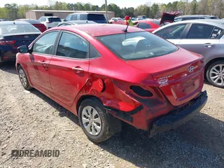 2017 Hyundai Accent SE z VIN KMHCT4AE8HU167910, wystawiony jako IAAI lot #41934455 z przebiegiem 130 185 mil mil oraz . Historia ofert i sprzedaży dostępna na DreamBid. Obrazek 3.