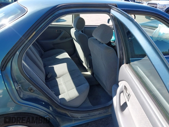 2001 Toyota Camry CE with VIN 4T1BG22K41U782923, listed as a IAAI auction lot 41773916 with 201,038 mi miles and . Bid and sale history available at carsss.com. Image 8.
