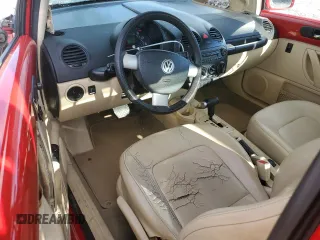 2005 Volkswagen New Beetle Coupe GL with VIN 3VWBK31C25M411138, listed as a Copart auction lot 81257144 with 119,906 mi miles and Salvage Title. Bid and sale history available at carsss.com. Image 8.
