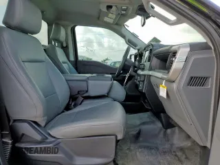 2022 Ford F-150 XL with VIN 1FTMF1C59NKF26135, listed as a Copart auction lot 60034745 with 57,430 mi miles and Salvage title. Bid and sale history available at DreamBid. Image 10.