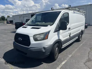 2016 Ford Transit Cargo z VIN 1FTYE1YM5GKB48743, wystawiony jako IAAI lot #42849622 z przebiegiem 200 188 mil mil oraz . Historia ofert i sprzedaży dostępna na DreamBid. Obrazek 25.