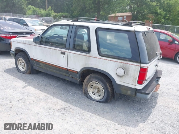 1994 Ford Explorer z VIN 1FMCU24X6RUD62453, wystawiony jako IAAI lot #42505102 z przebiegiem 196 888 mil mil oraz . Historia ofert i sprzedaży dostępna na DreamBid. Obrazek 3.