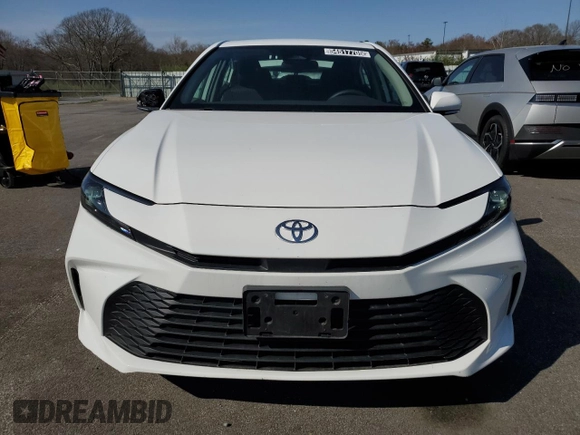 2025 Toyota Camry LE with VIN 4T1DAACKXSU526046, listed as a Copart auction lot 54517705 with 20,721 mi miles and Clean Title. Bid and sale history available at DreamBid. Image 5.