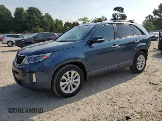2014 Kia Sorento EX with VIN 5XYKU4A70EG528302, listed as a Copart auction lot 61824965 with 144,897 mi miles and Salvage title. Bid and sale history available at DreamBid. Image 1.