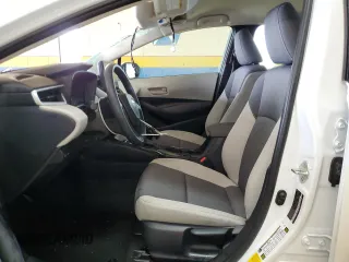 2024 Toyota Corolla LE z VIN 5YFB4MDE4RP194187, wystawiony jako Copart lot #58000965 z przebiegiem 20 292 mil mil oraz Czysty tytuł • Clean title. Historia ofert i sprzedaży dostępna na DreamBid. Obrazek 7.