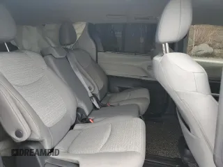 2022 Toyota Sienna LE z VIN 5TDKRKEC0NS109334, wystawiony jako Copart lot #51304205 z przebiegiem 177 758 mil mil oraz Szkoda całkowita • Salvage title. Historia ofert i sprzedaży dostępna na DreamBid. Obrazek 11.