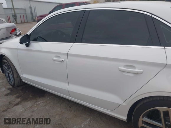 2019 Audi A3 Premium z VIN WAUAUGFF5K1014435, wystawiony jako IAAI lot #40952640 z przebiegiem 61 525 mil mil oraz . Historia ofert i sprzedaży dostępna na DreamBid. Obrazek 14.