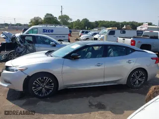 2017 Nissan Maxima SR with VIN 1N4AA6AP2HC401968, listed as a IAAI auction lot 40267157 with 94,254 mi miles. Bid and sale history available at carsss.com. Image 13.