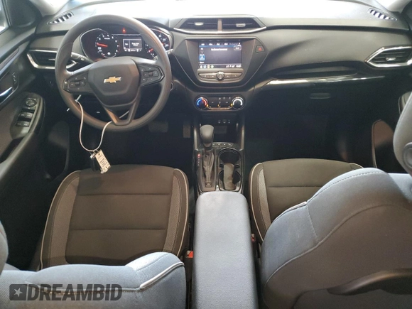 2022 Chevrolet TrailBlazer LT with VIN KL79MRSL1NB037915, listed as a Copart auction lot 67876464 with 27,474 mi miles and Salvage Title. Bid and sale history available at DreamBid. Image 8.