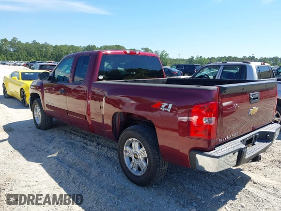 2013 Chevrolet Silverado 1500 LT with VIN 1GCRKSE77DZ215203, listed as a IAAI auction lot 42200656 with 115,102 mi miles and . Bid and sale history available at DreamBid. Image 3.