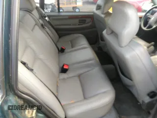 1997 Volvo S90 with VIN YV1KS9608V1107792, listed as a IAAI auction lot 38336416 with 146,975 mi miles. Bid and sale history available at carsss.com. Image 8.