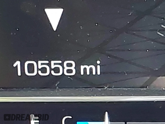2024 GMC Sierra 1500 with VIN 1GTPHBE89RZ316894, listed as a IAAI auction lot 41494310 with 10,558 mi miles and . Bid and sale history available at DreamBid. Image 16.