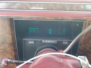 1990 Cadillac Brougham z VIN 1G6DW54Y6LR711203, wystawiony jako Copart lot #76484634 z przebiegiem 121 310 mil mil oraz Nie do naprawy. Historia ofert i sprzedaży dostępna na DreamBid. Obrazek 9.