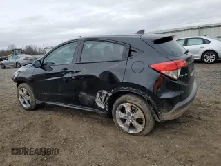 2021 Honda HR-V LX with VIN 3CZRU6H31MM743972, listed as a Copart auction lot 47684755 with 26,440 mi miles and Salvage Title. Bid and sale history available at carsss.com. Image 2.