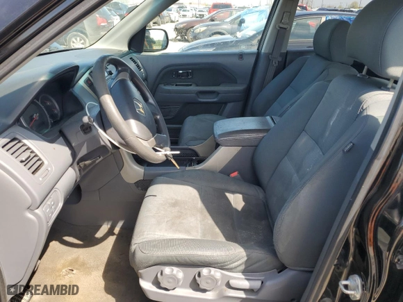 2007 Honda Pilot LX with VIN 5FNYF28107B021596, listed as a Copart auction lot 51256235 with 176,391 mi miles and Clean Title. Bid and sale history available at carsss.com. Image 7.