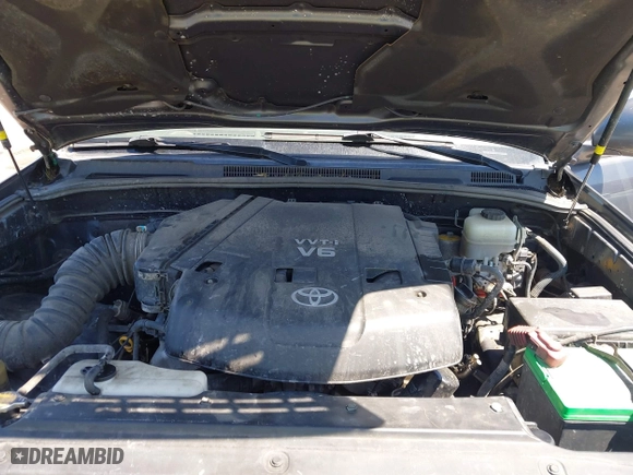 2006 Toyota 4Runner SR5 with VIN JTEBU14R668060785, listed as a IAAI auction lot 42072120 with 232,129 mi miles. Bid and sale history available at carsss.com. Image 10.