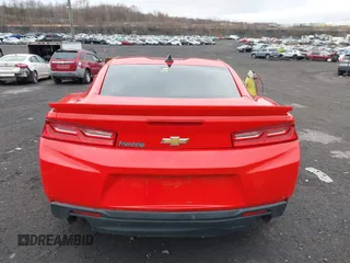 2017 Chevrolet Camaro 1LT z VIN 1G1FA1RX2H0119847, wystawiony jako IAAI lot #41936497 z przebiegiem 125 711 mil mil oraz . Historia ofert i sprzedaży dostępna na DreamBid. Obrazek 16.
