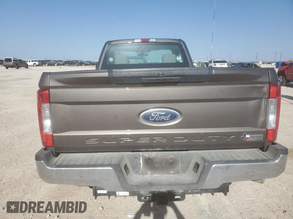 2019 Ford Super Duty F-250 SRW XL with VIN 1FTBF2B63KED10878, listed as a Copart auction lot 52394075 with 61,033 mi miles and Salvage Title. Bid and sale history available at carsss.com. Image 6.