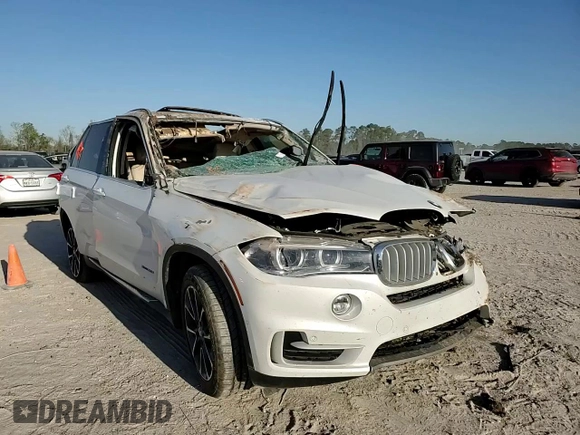 2016 BMW X5 xDrive35i z VIN 5UXKR0C57G0S87481, wystawiony jako Copart lot #49912815 z przebiegiem Nie podano mil oraz Nie do naprawy • Non repairable. Historia ofert i sprzedaży dostępna na DreamBid. Obrazek 11.