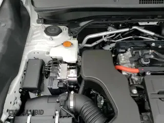 2025 Subaru Forester Touring Hybrid z VIN JF2SLSTD1SH422066, wystawiony jako Copart lot #85762665 z przebiegiem 557 mil mil oraz Szkoda całkowita • Salvage title. Historia ofert i sprzedaży dostępna na DreamBid. Obrazek 14.