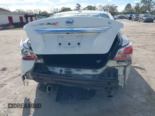 2015 Nissan Altima SL with VIN 1N4AL3AP8FN333654, listed as a IAAI auction lot 41419228 with 141,036 mi miles and . Bid and sale history available at DreamBid. Image 6.