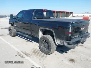 2017 GMC Sierra 1500 SLT z VIN 3GTU2NEC8HG211837, wystawiony jako IAAI lot #41876845 z przebiegiem 138 945 mil mil oraz . Historia ofert i sprzedaży dostępna na DreamBid. Obrazek 3.