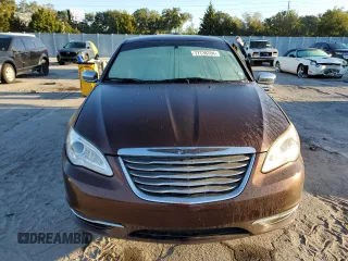2012 Chrysler 200 Limited with VIN 1C3CCBCB3CN293031, listed as a Copart auction lot 77738704 with 130,398 mi miles and Salvage Title. Bid and sale history available at DreamBid. Image 5.
