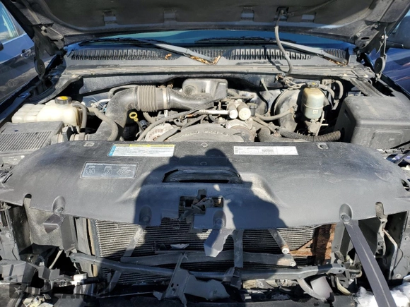 2000 Chevrolet Silverado 1500 with VIN 1GCEK14W4YE310235, listed as a Copart auction lot 42107065 with 0 mi miles and Salvage Title. Bid and sale history available at carsss.com. Image 11.